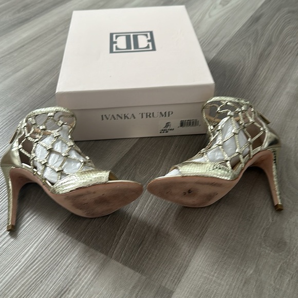 IVANKA TRUMP DALTA2 - Picture 3 of 4